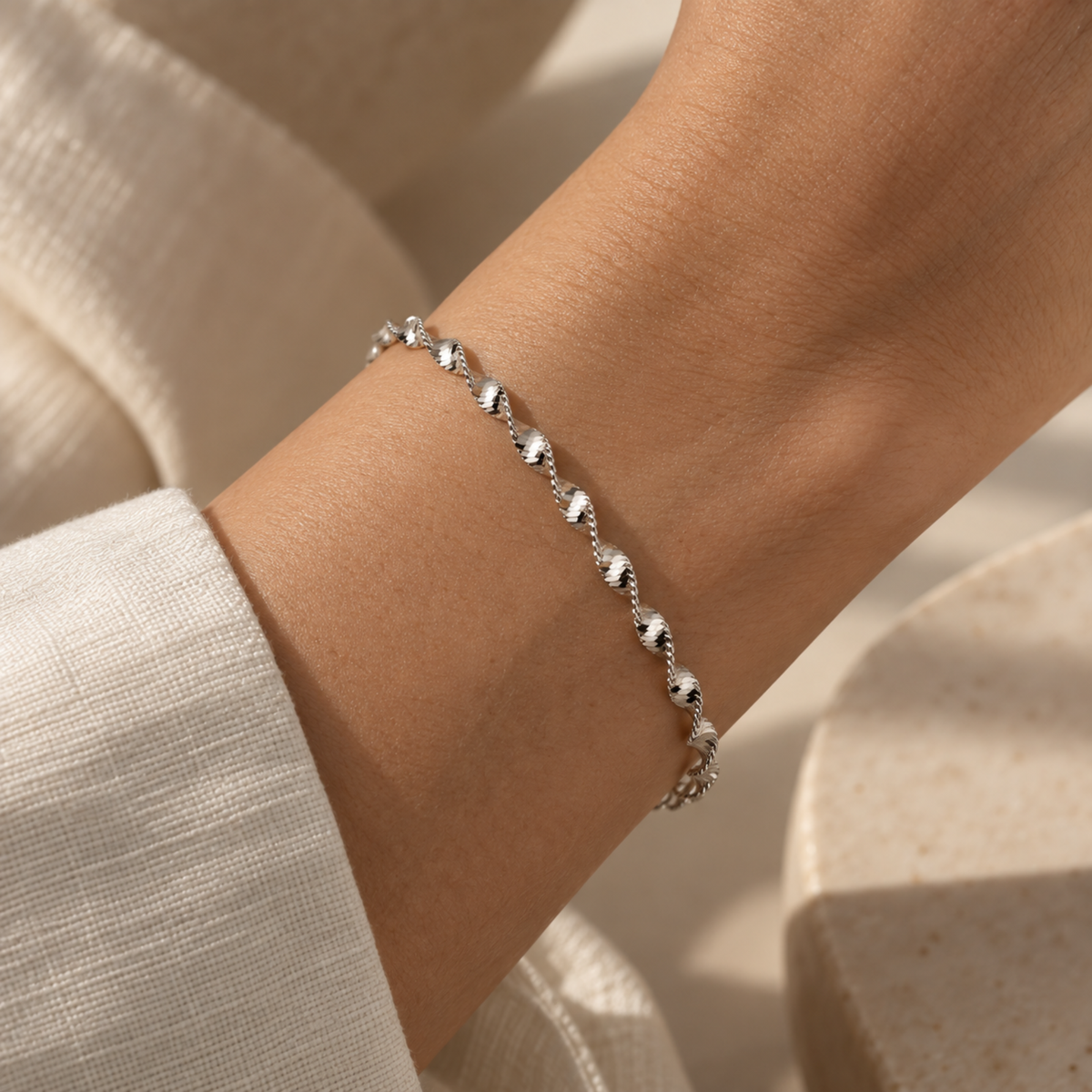Twist Glow Bracelet | 925 Sterling Silver